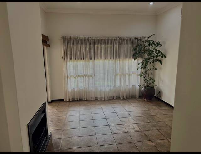 3 BEDROOM HOUSE FOR SALE IN PECANWOOD ESTATE